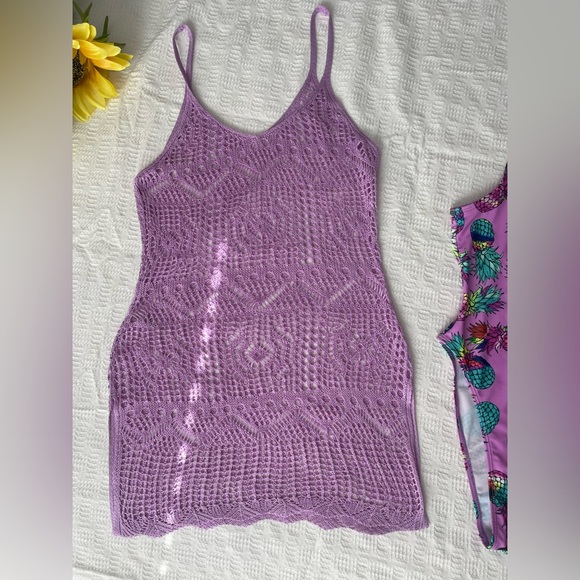 Swimsuit and cover up - Picture 5 of 14